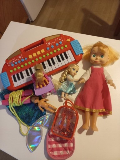 Zdjęcie oferty: Zabawki- lalka grajace organy, ferbi i trole