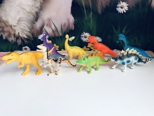 Zdjęcie oferty: Zestaw Dinozaurów - Zwierzęta Figurki 8 sztuk