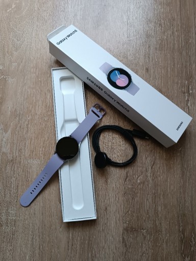 Zdjęcie oferty: Smartwatch Samsung Galaxy Watch 5 (R905) srebrny