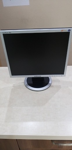 Zdjęcie oferty: Monitor Samsung 17 LCD