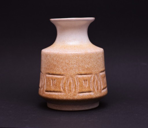 Zdjęcie oferty: Wazon ceramiczny szkliwiony, lata 70, sygnowany