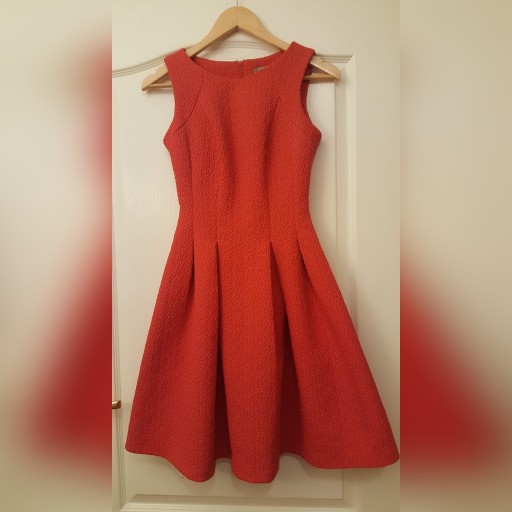 Zdjęcie oferty: Czerwona Sukienka Orsay rozm. 34