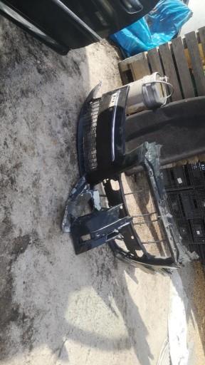 Zdjęcie oferty: Zderzak przedni S8 D3 A8 USA uszkodzony 