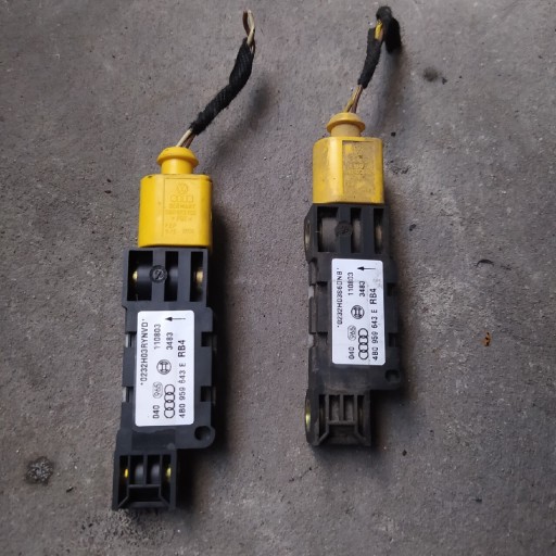 Zdjęcie oferty: Czujniki Uderzeniowe Audi A3 8P 4B0959643E sensor 