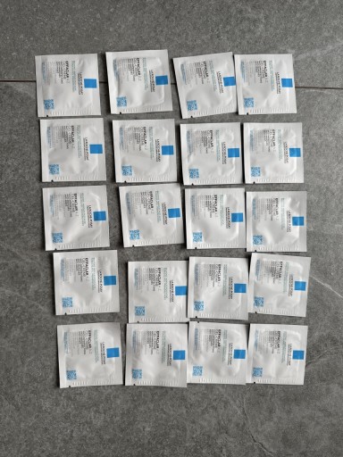 Zdjęcie oferty: 20 saszetek po 2ml La roche effaclar żel krem A Z