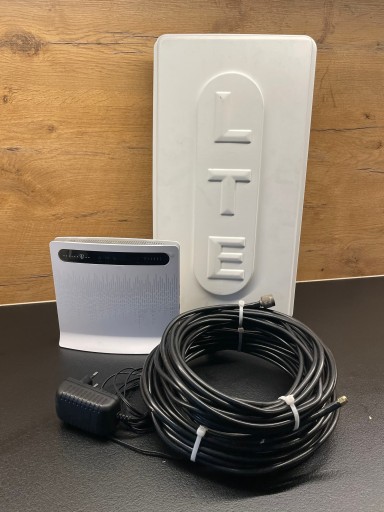 Zdjęcie oferty: Dual LTE modem router wzmacniacz antena