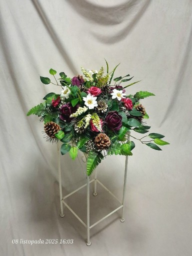 Zdjęcie oferty: Stroik na grób cmentarz kompozycja Stroik bożonarodzeniowy świąteczny