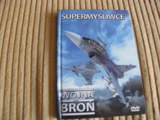 Zdjęcie oferty: supermyśliwce - DVD z książką