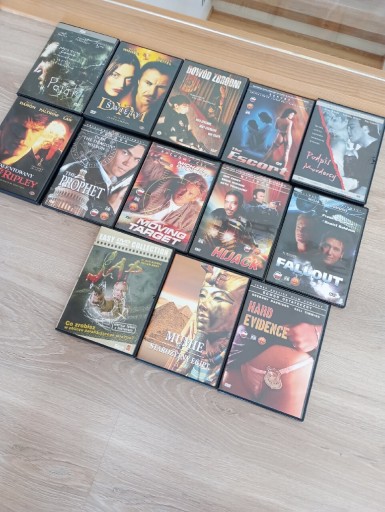 Zdjęcie oferty: Płyty DVD filmy 13 sztuk