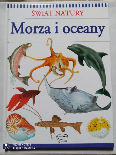 Zdjęcie oferty: Książka "Morza i oceany"