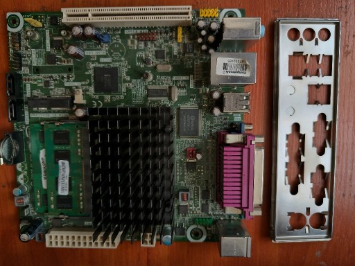 Zdjęcie oferty: Płyta główna Mini ITX Intel D525MW 8GB RAM