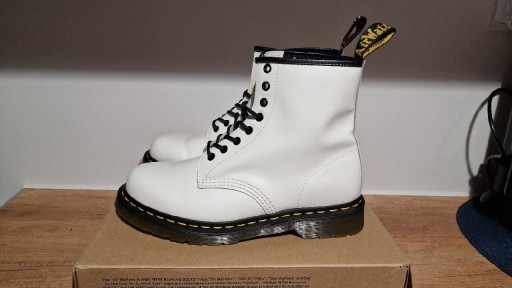 Zdjęcie oferty: Dr Martens 1460 White Smooth 42 nowe Glany 