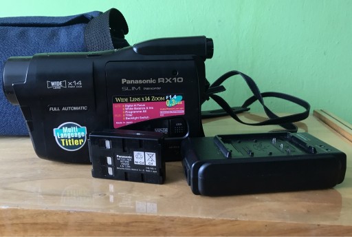 Zdjęcie oferty: Kamera Panasonic RX 10 (slim, vhs, kasety)