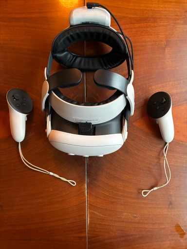 Zdjęcie oferty: Meta Quest 3 128GB + Pasek BoboVR z Baterią | Gwarancja | Stan Idealny