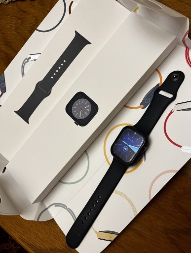 Zdjęcie oferty: Apple Watch series 8 GPS 45mm Midnight+Etui