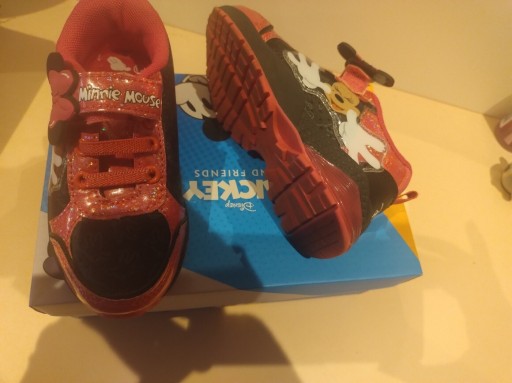 Zdjęcie oferty: Buty ze światełkiem Mickey&Frend CCC