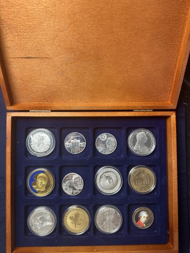 Zdjęcie oferty: Kolekcja medali i monet