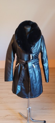 Zdjęcie oferty: Płaszcz czarny z ekologicznej skóry 