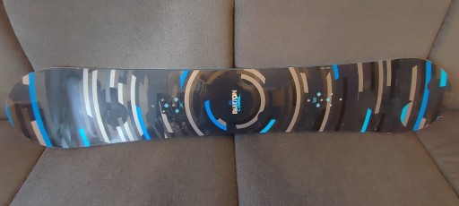 Zdjęcie oferty: Deska snowboardowa Burton Clash 158