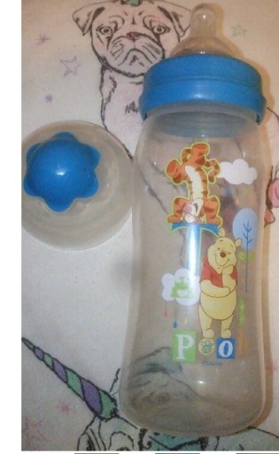 Zdjęcie oferty: Butelka z zatyczką Disney Kubuś 250ml z podziałką