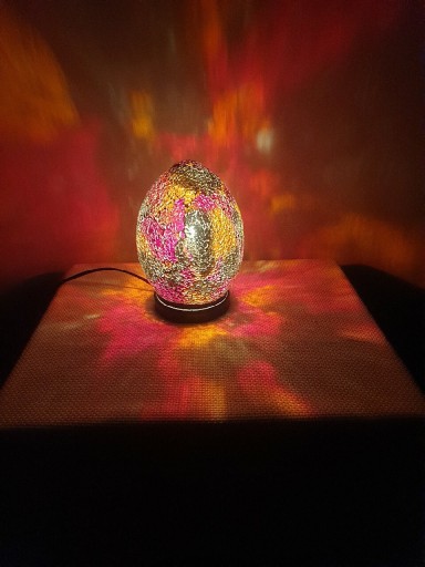 Zdjęcie oferty: Lampka nocna jajo z tłuczonego szkła 