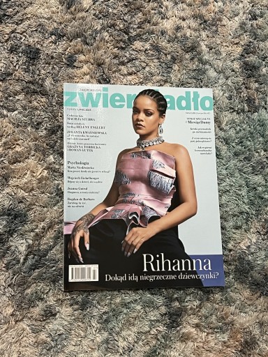Zdjęcie oferty: Zwierciadło 7/2023 +GRATIS Rihanna czasopismo