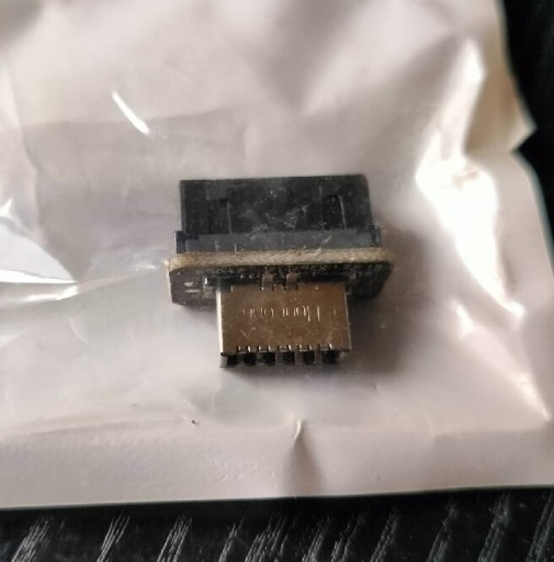Zdjęcie oferty: USB 3.0 20 pin do USB C 19 pin do płyty głównej