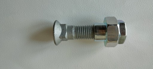 Zdjęcie oferty: Śruba lemieszowa,płużna M16x75 mm 8.8 z nakrętką