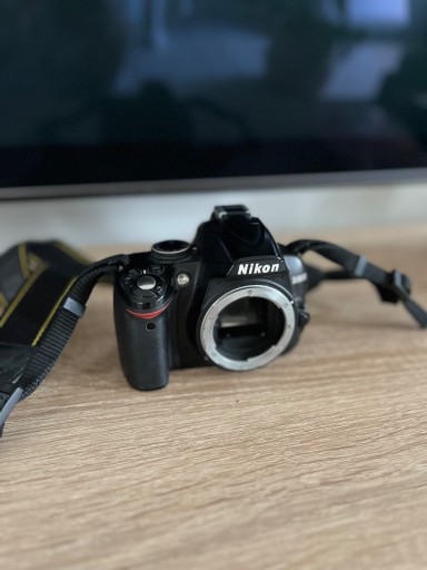 Zdjęcie oferty: Aparat lustrzanka Nikon D3000 