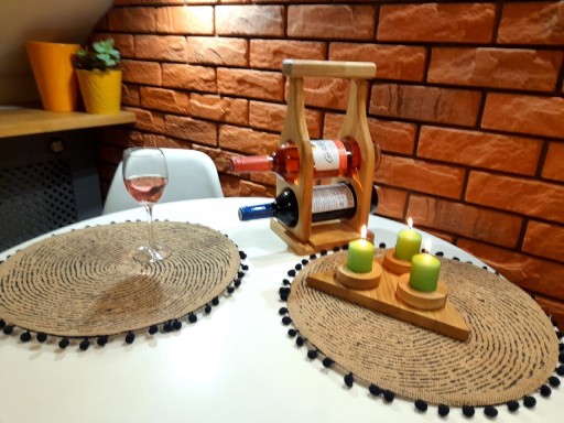 Zdjęcie oferty: Dębowy stojak na wino 
