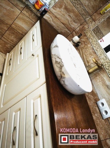 Zdjęcie oferty: Komoda pod Umywalke Biały Dąb Londyn Blat Dąb Natural PRODUCENT BEKAS 