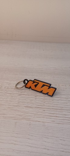 Zdjęcie oferty: Brelok do kluczy z logo KTM 