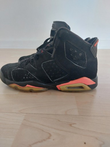 Zdjęcie oferty: Nike Air Jordan 6 Retro Black Infrared 36,5 