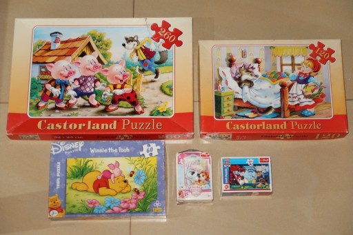 Zdjęcie oferty: Puzzle BAJKI 5 opakowań - 3 świnki, Kubuś Puchatek