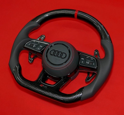 Zdjęcie oferty: Kierownica Audi A3 S3 8V A4 S4 B9 A5 S5 F5 Włókno węglowe carbon