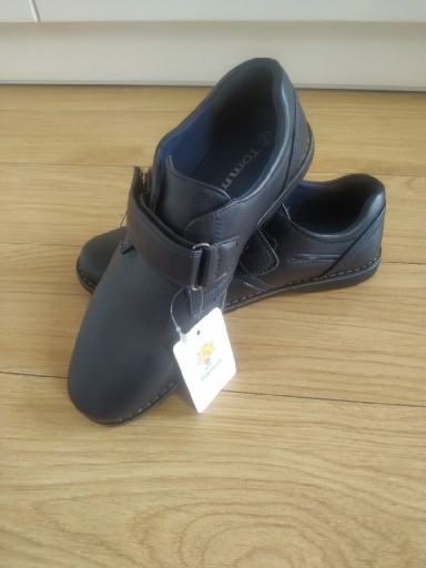 Zdjęcie oferty: Nowe buty półbuty chłopięce wizytowe 36 komunia