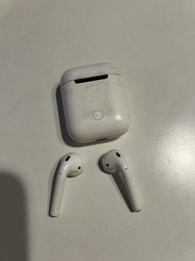 Zdjęcie oferty: Słuchawki Apple AirPods 2 gen okazja 