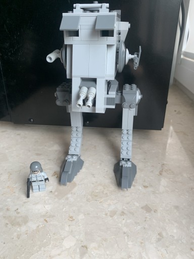 Zdjęcie oferty: LEGO Star Wars 7657 AT-ST