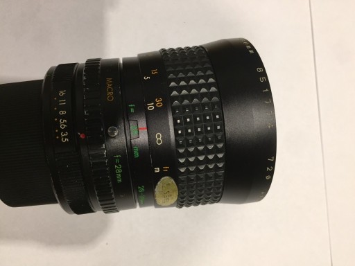 Zdjęcie oferty: Obiektyw Makinon MC zoom 1:3.5-4.5 f=28-80mm