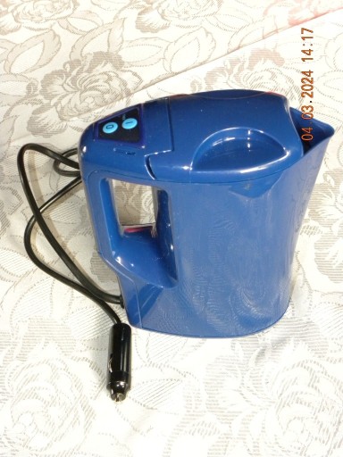 Zdjęcie oferty: Samochodowy czajnik elektryczny 12V, 1000 ml 170 W