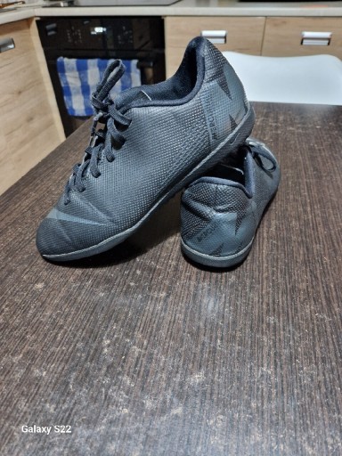 Zdjęcie oferty: Buty chłopięce nike mercurial 35.5