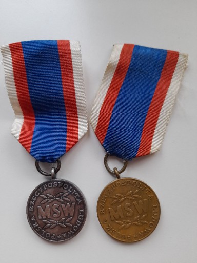 Zdjęcie oferty: Medale XX lecie i X lecie MSW