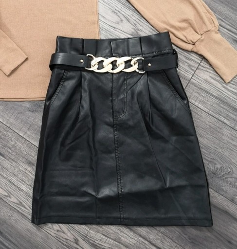 Zdjęcie oferty: Spódnica Eko skóra czarna łańcuch 38 M firmy May