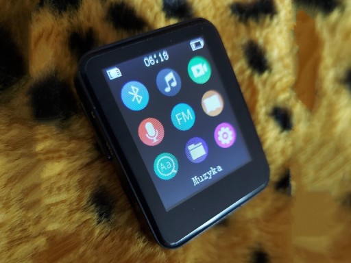 Zdjęcie oferty: Mrobo | odtwarzacz mp4 | 8G | Bluetooth 4.0 | nowy