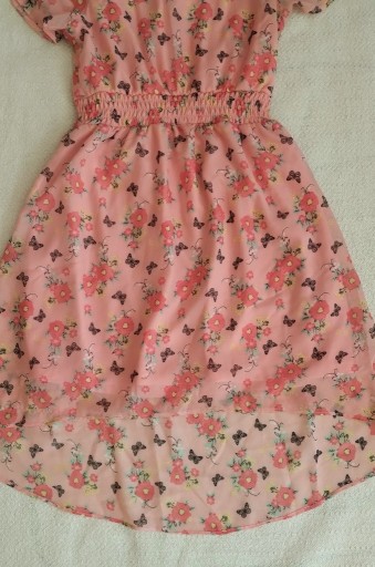 Zdjęcie oferty: Elegancka sukienka roz. 146