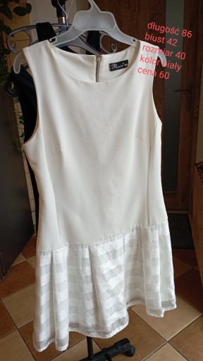 Zdjęcie oferty: Śliczna biała sukienka na każdą okazję 