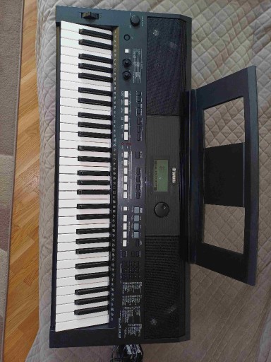 Zdjęcie oferty: Yamaha PSR-E433 + Nutnik+Zasilacz+Pokrowiec