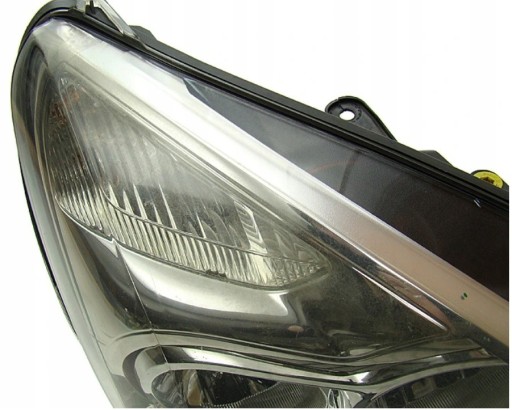 Zdjęcie oferty: LAMPY PRAWA I LEWA PRZÓD FORD S-MAX I / GALAXY MK3