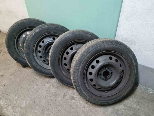 Zdjęcie oferty: 4 opony 185/60 R14 z felgami 5,5J x 14 ET49