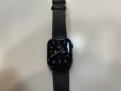 Zdjęcie oferty: Apple Watch 4 44mm czarny stan b. dobry